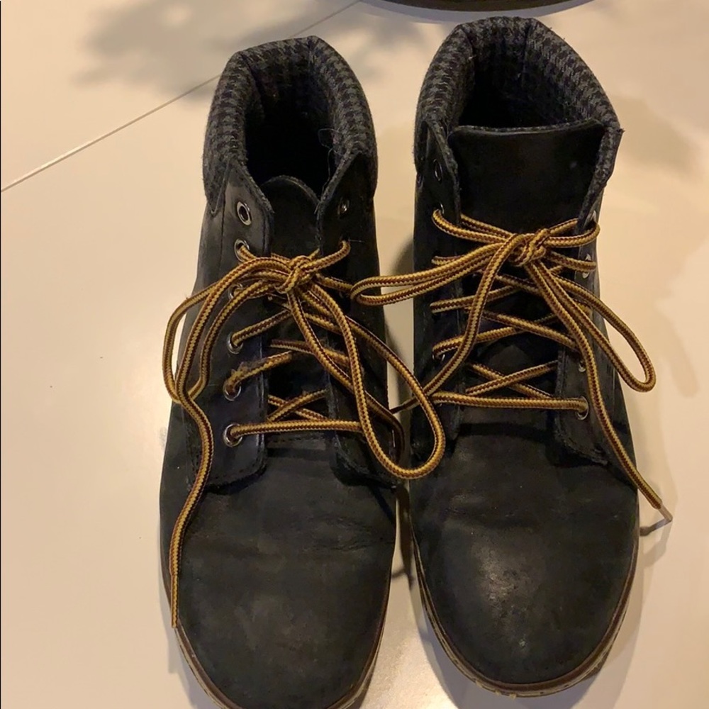 Dr. Marten Boots size 8